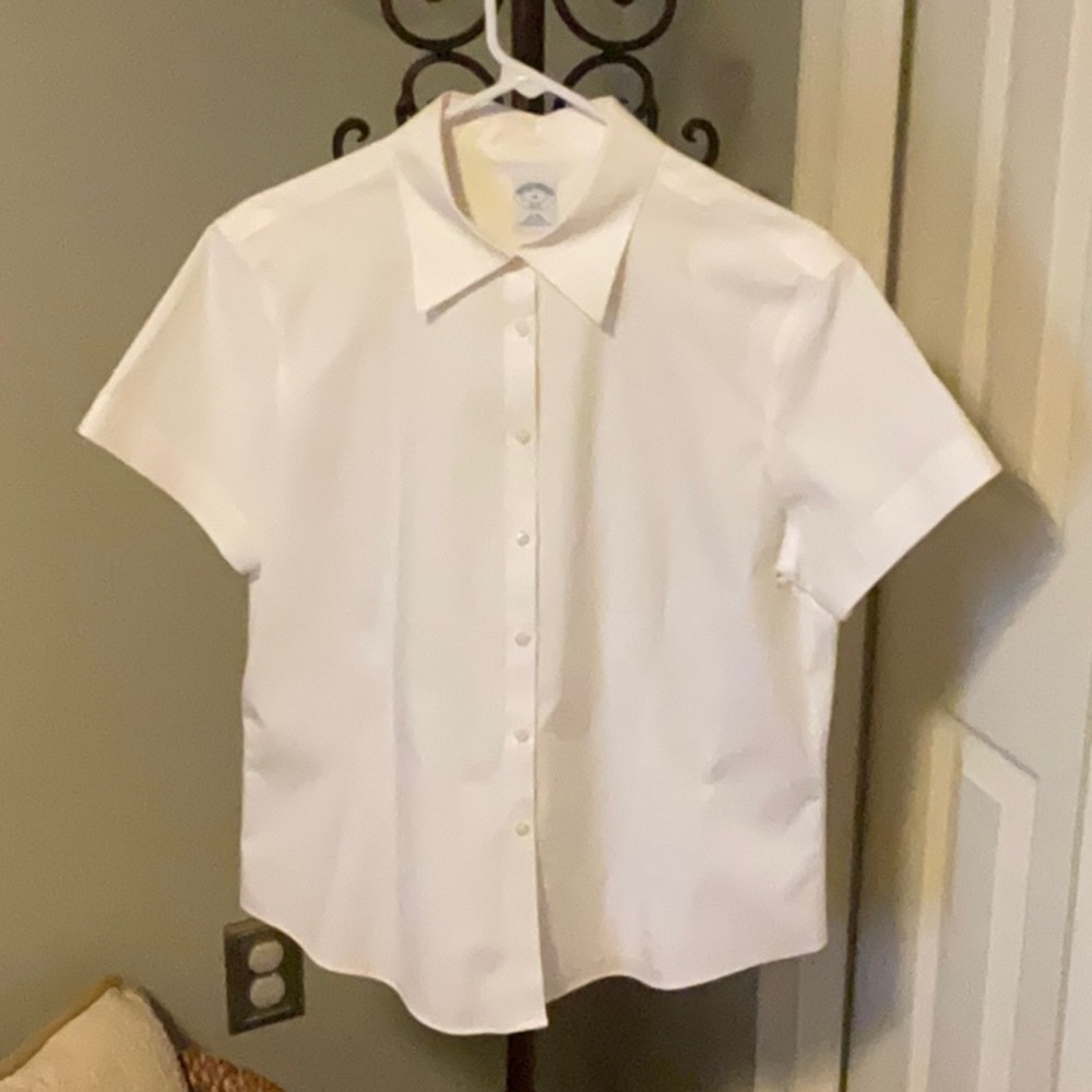Brook Brothers 346 Fitted Non-Iron All Cotton Short Sleeve Dress Shirt